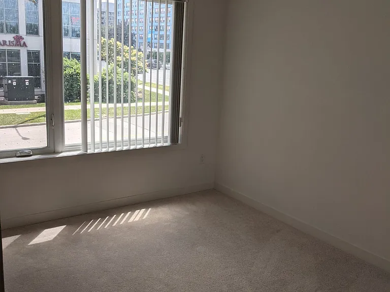 20 Orchid Place Dr #209 — Photo 9