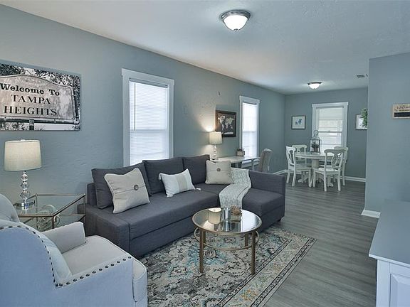 3rd image of 3909 N Darwin Ave