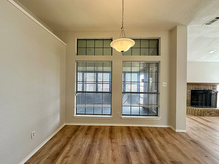 607 Hogan Dr — Photo 19
