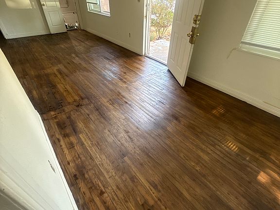 5th image of 234 SW 45th St