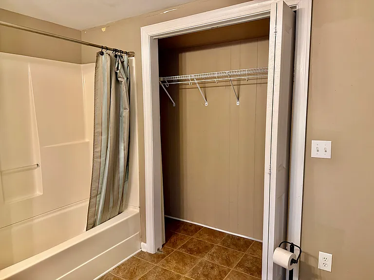 1638 Evans Rd — Photo 11