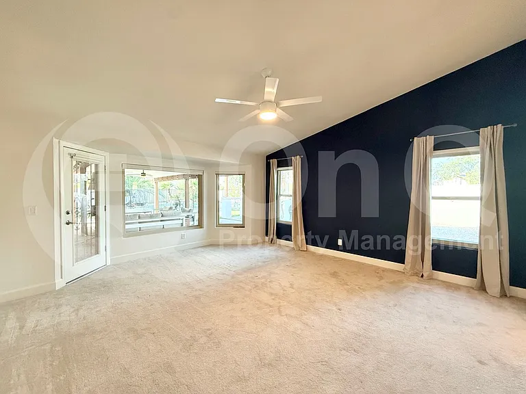 401 S Tiago Dr — Photo 17