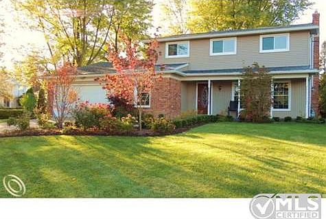 4121 Pinehurst