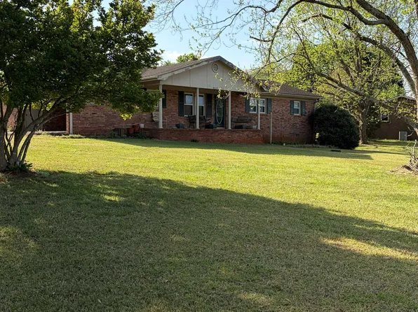 152 Twin Creek Dr, Boiling Springs, SC 29316