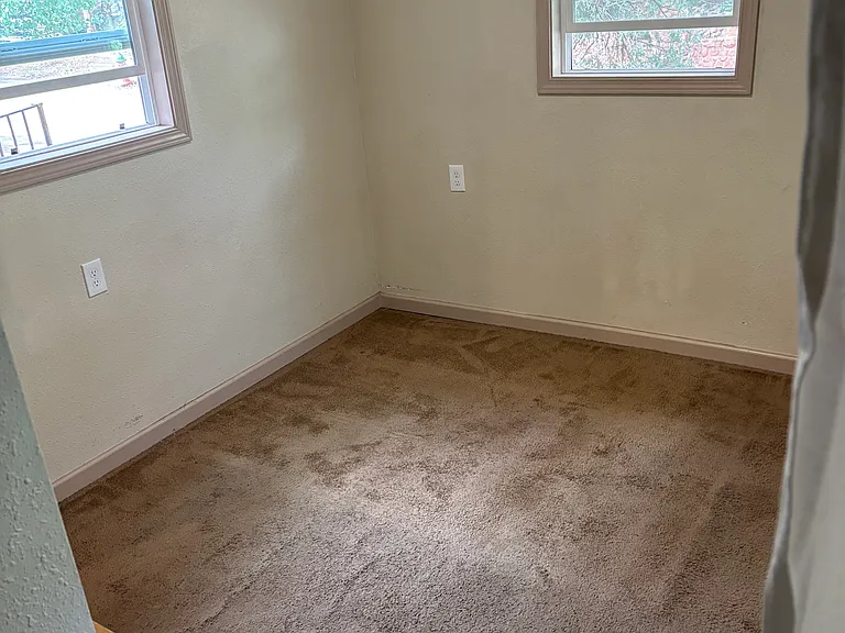 37 Minnehaha Ave — Photo 7