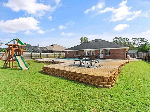 5th image of 1348 Connemara Cir