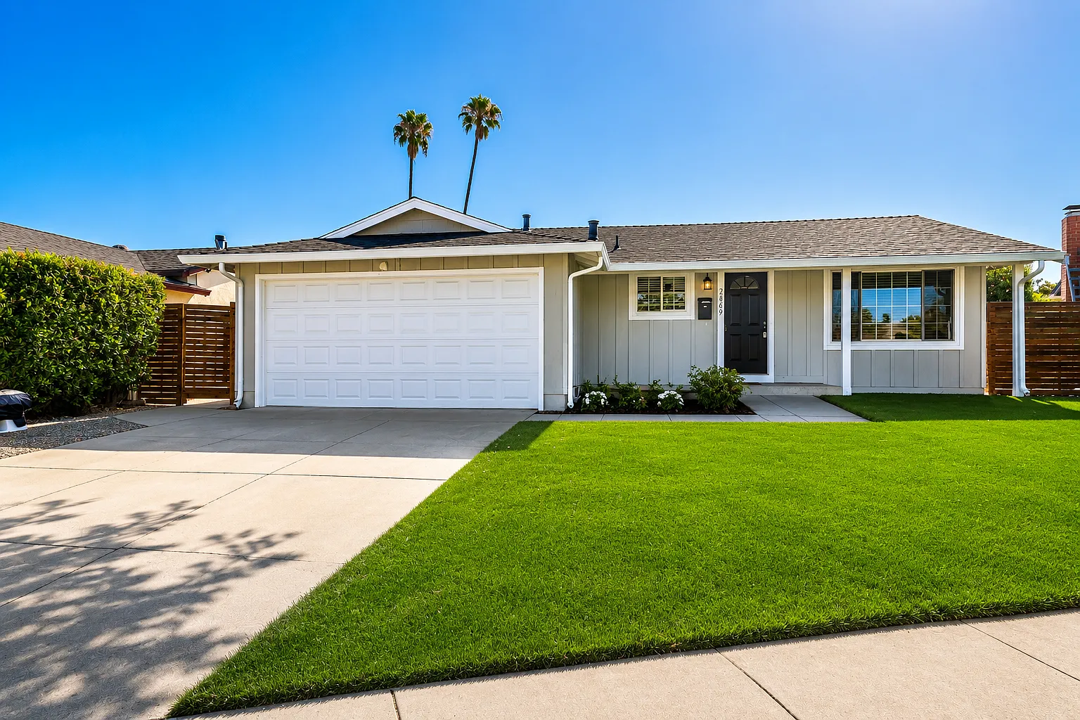 3 bed, 2.0 bath, 1320 sqft, $4,225 — Photo 1