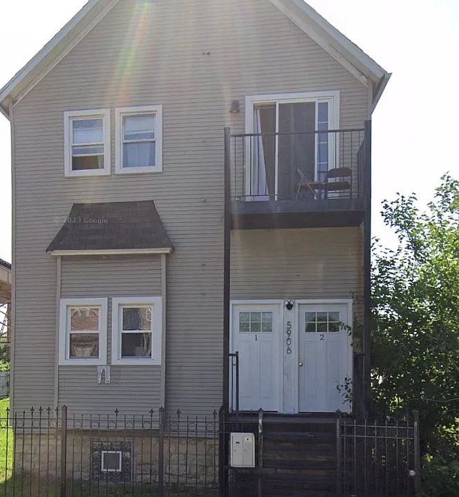 1st image of 5905 S La Salle St #1