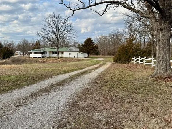 12811 Highway 64, Lebanon, MO 65536