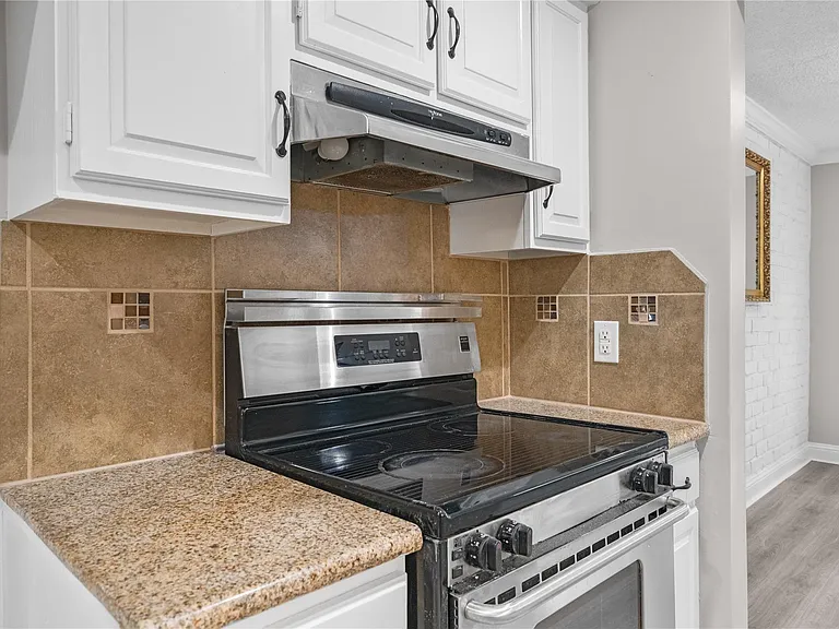 14535 Misty Meadow Ln — Photo 12