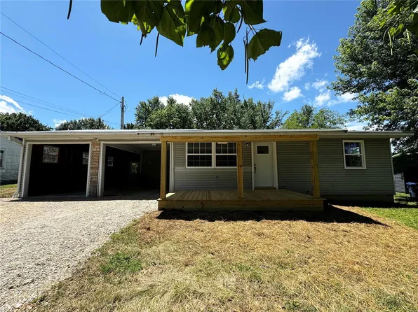 106 N Ellen St, Dixon, MO 65459