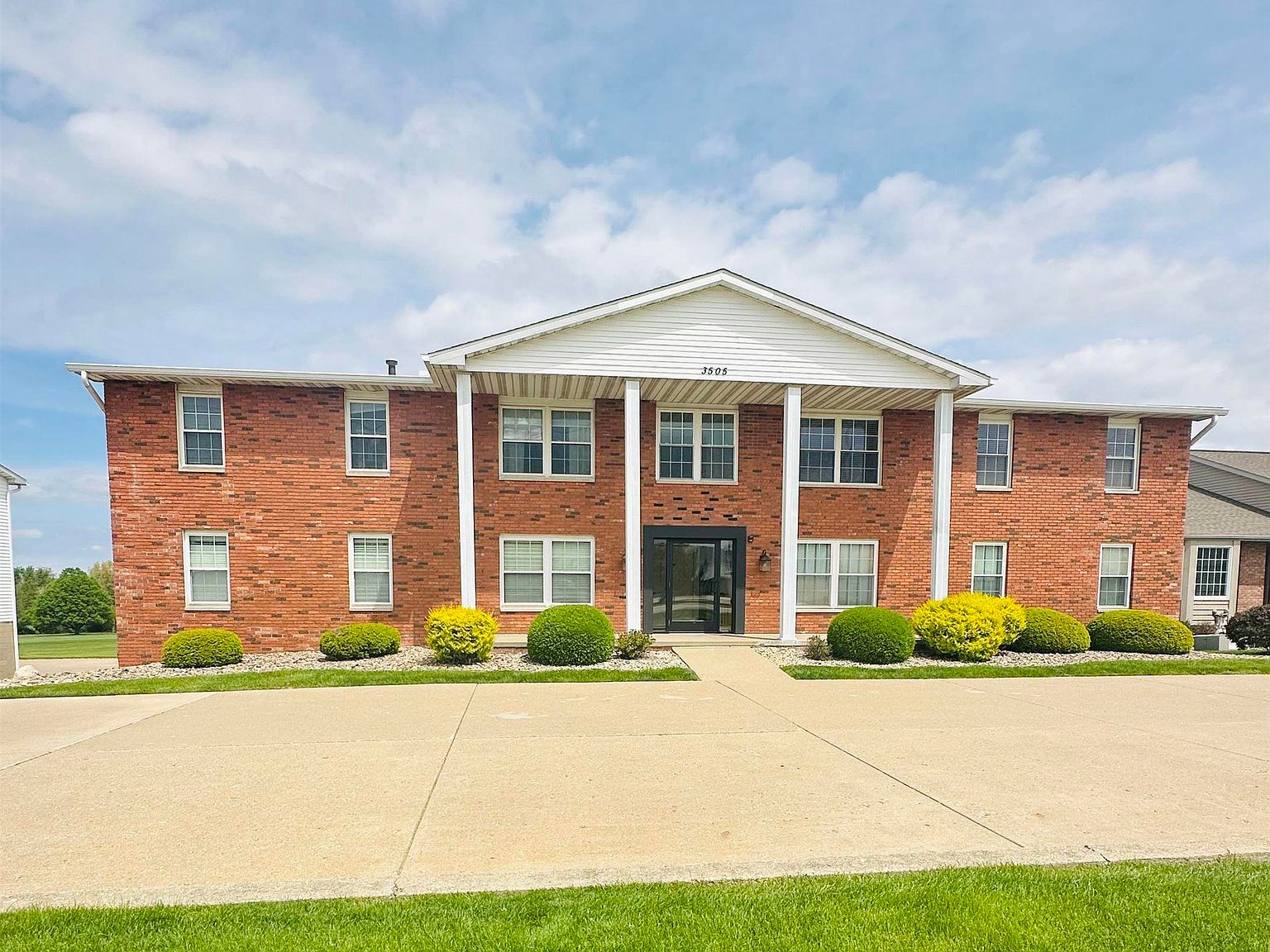 3505 W Willow Knolls Dr #3G