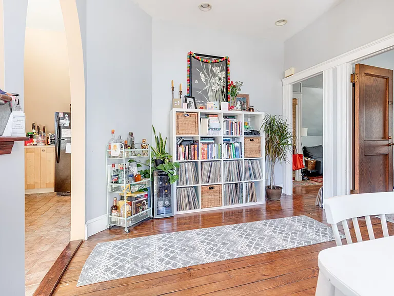 36 Burnet St #3 — Photo 9