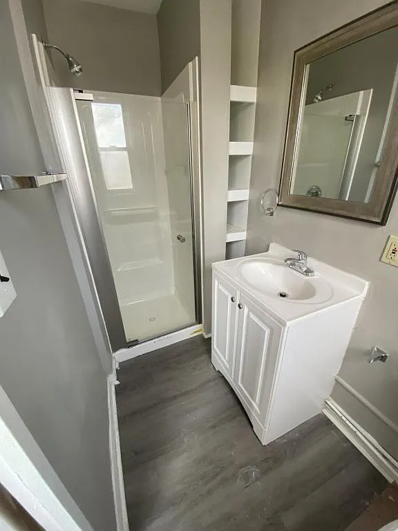 231 W McMillan Unit 4 — Photo 3
