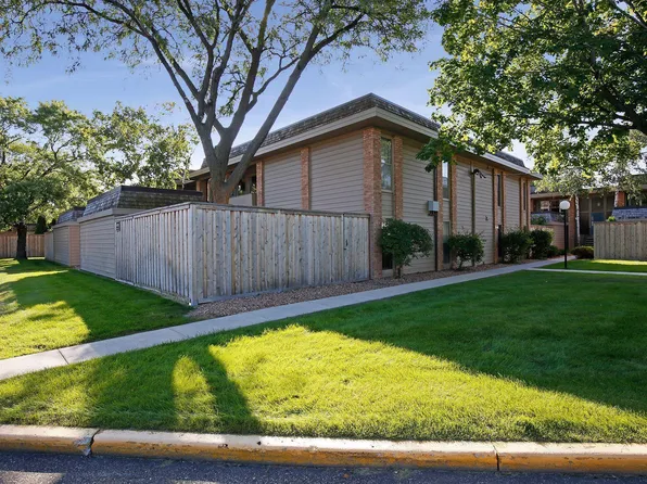 6305 Colony Way APT 1A, Edina, MN 55435
