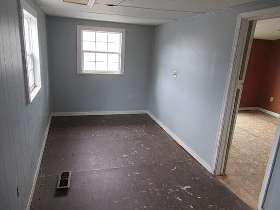 5th image of 34 Boone Lake Cir