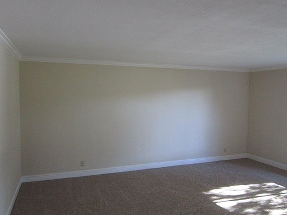 3rd image of 2449 Almaden Blvd