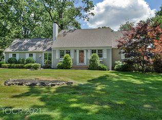 311 Norman Dr, Ramsey, NJ 07446