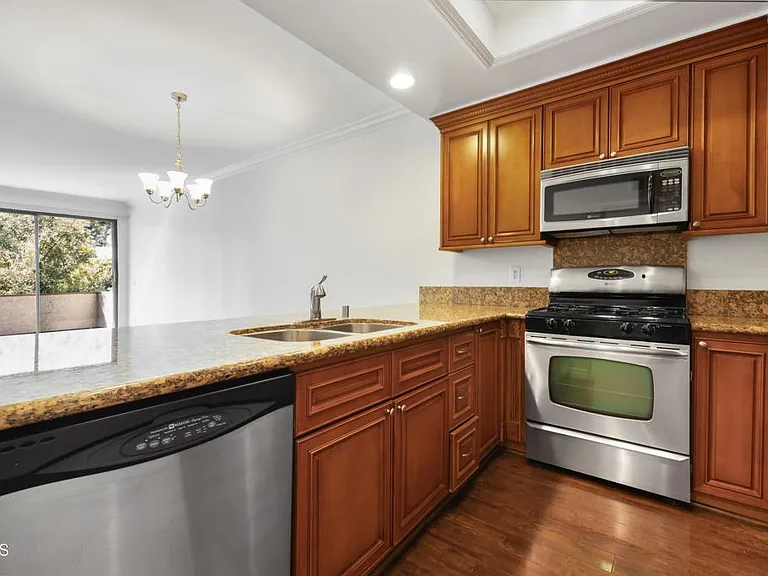 3480 Barham Blvd #208 — Photo 4
