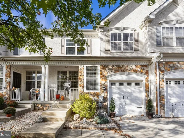 24 Carter Ln, Marlton, NJ 08053