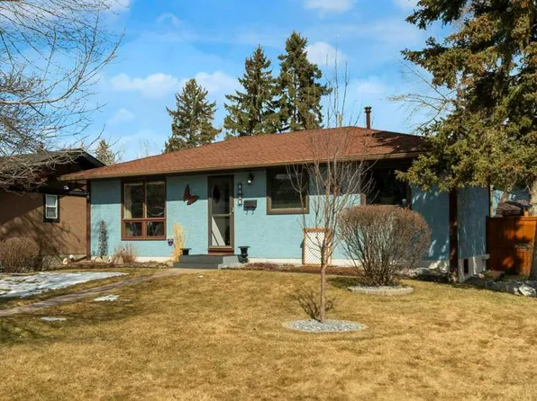 7304 S 35th Ave NW, Calgary, AB T3B 1T3