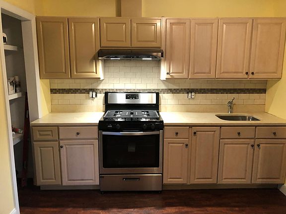 3rd image of 42 Brook St APT 3
