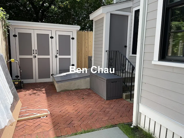 208 Windsor St #SINGLE HOUSE — Photo 19
