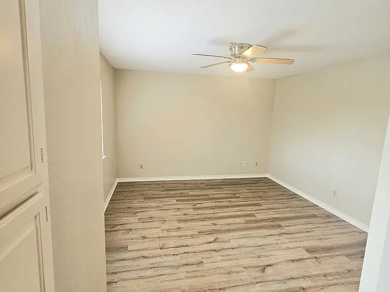 6004 Auburndale Ave #C — Photo 7