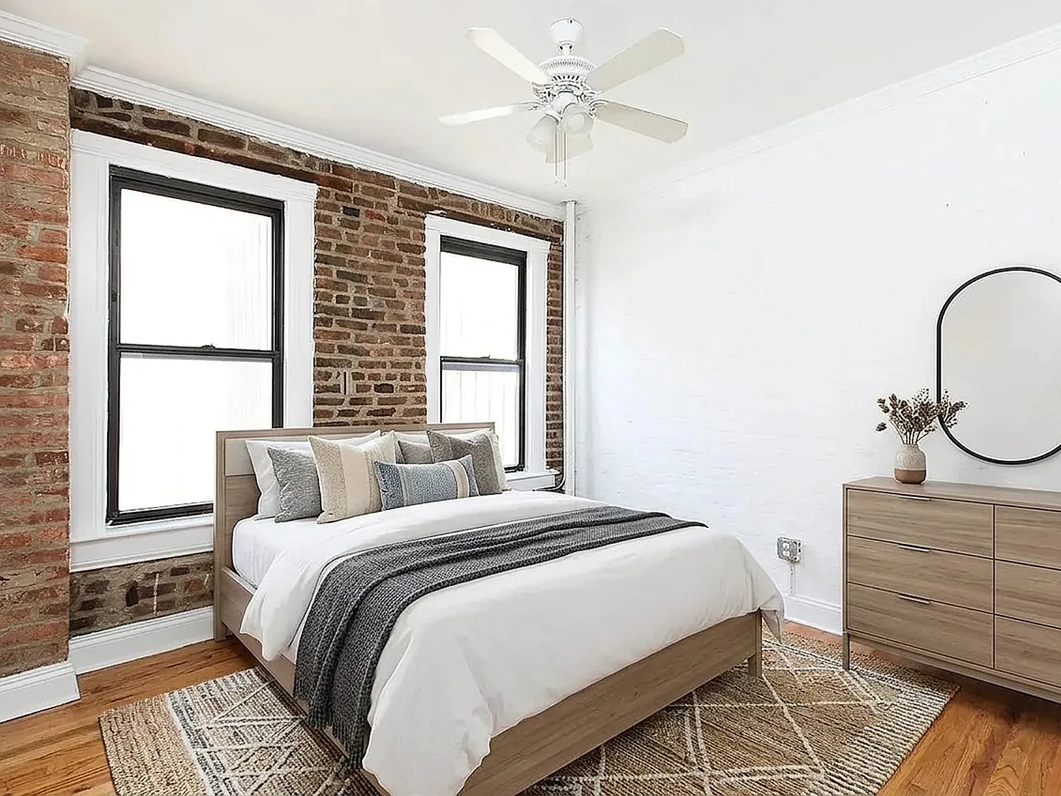 649 East Ninth Street — Photo 3