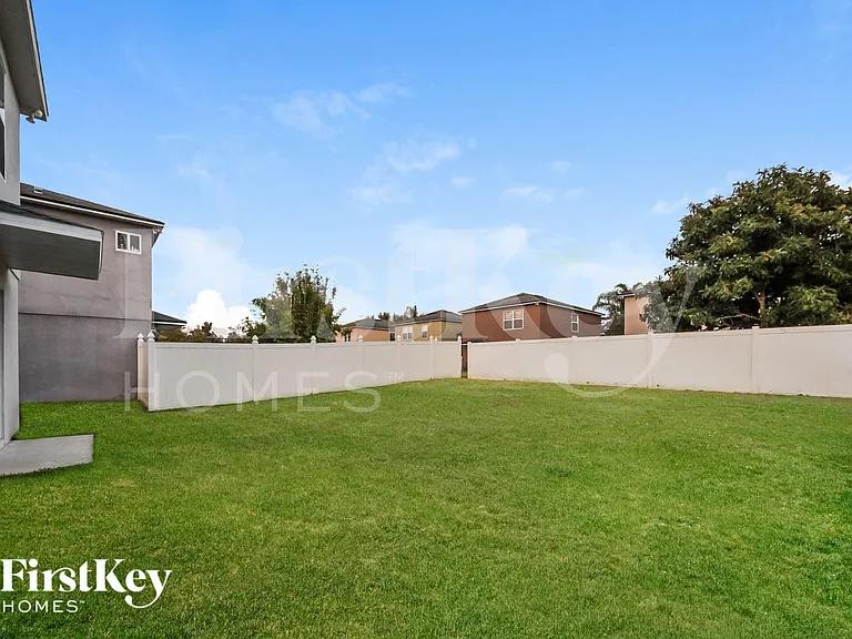 1961 Portcastle Cir — Photo 15