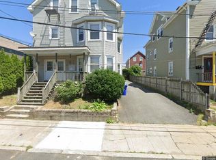 91 Daniels St #2, Pawtucket, RI 02860