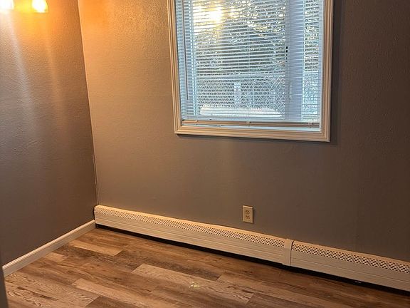 4th image of 812 W 29th Pl #13