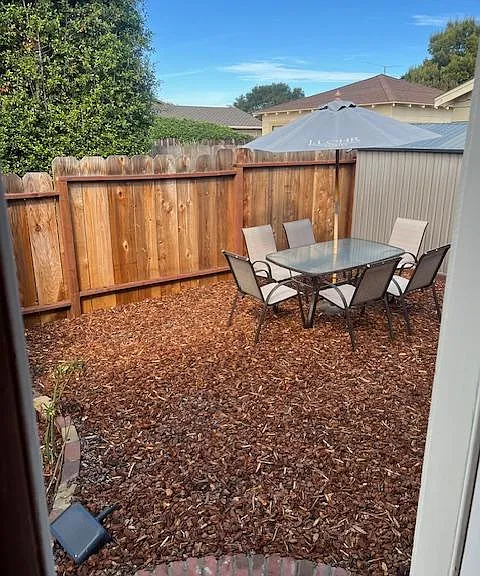 319B Palo Verde Ave — Photo 9