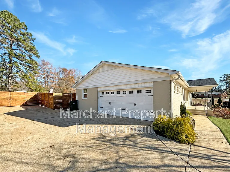 102 Longview Ter — Photo 23