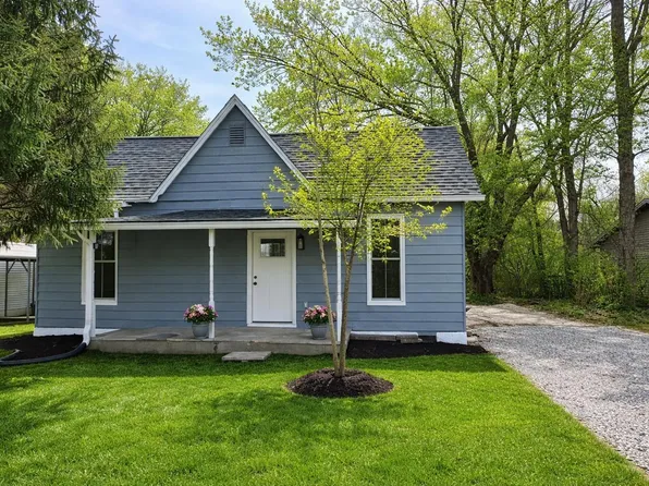 809 W Oak St, Ellettsville, IN 47429