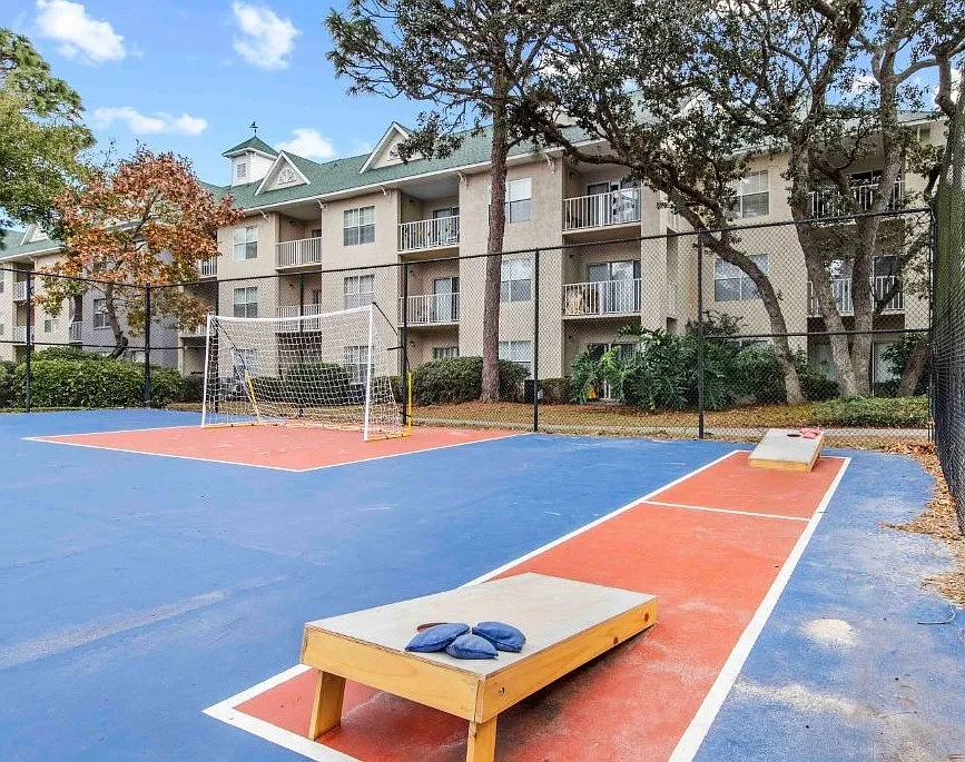Coastline Apartments — Photo 2