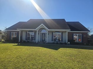 715 Magnolia Dr, Jennings, LA 70546