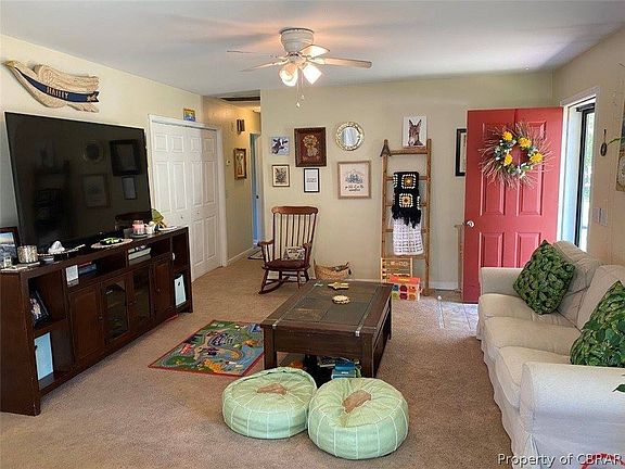 5th image of 1826 Rosemont Ln