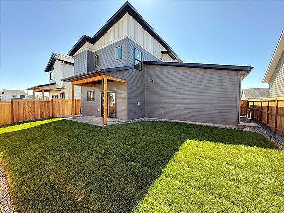 2nd image of 815 Accolade Loop