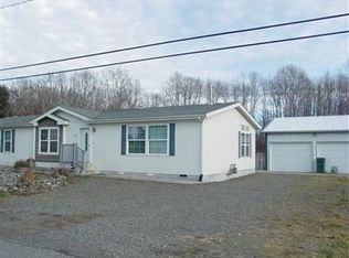 7426 Sunset Dr, Blaine, WA 98230