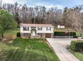 1068 W Vann Rd, Greeneville, TN 37743