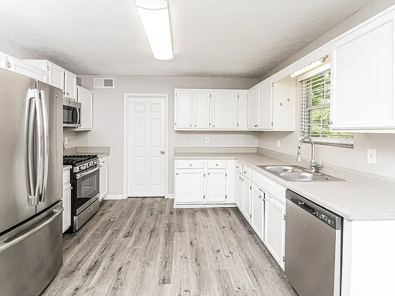 5895 Brookside Dr SE — Photo 12