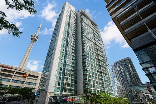 81 Navy Wharf Ct Photo 1