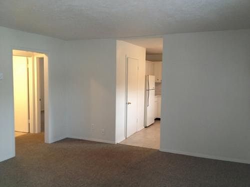 4th image of 2700 Waverly St APT 2