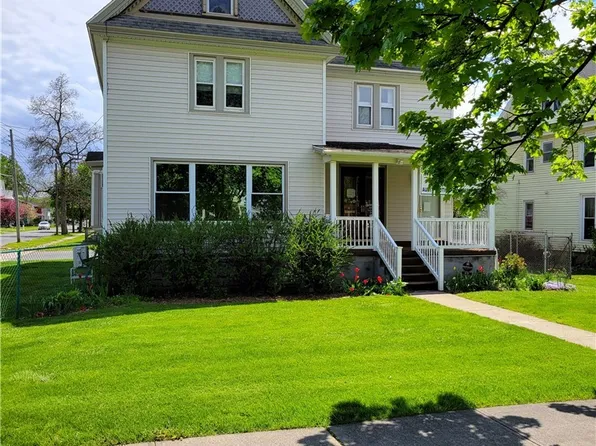 98 E Genesee St, Auburn, NY 13021