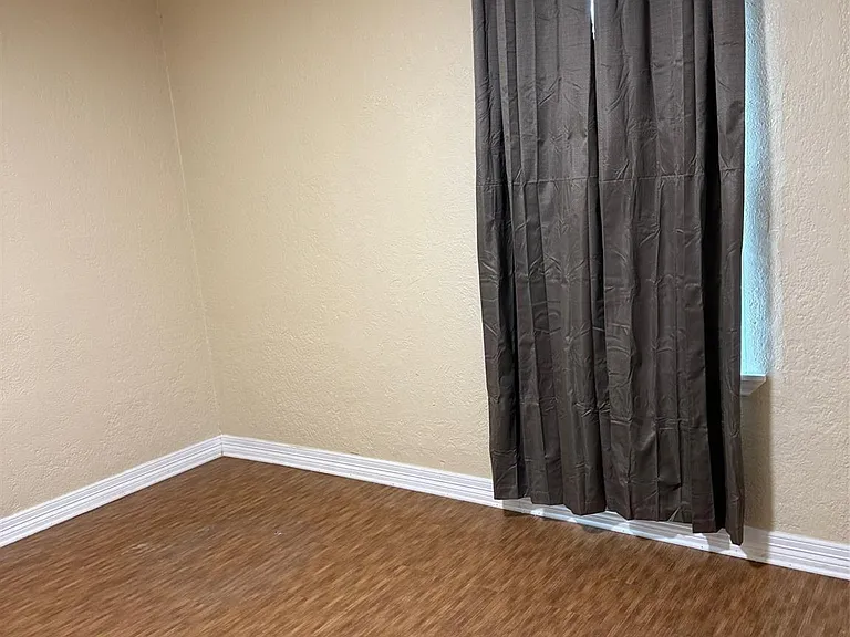 5106 Jackson St #1 — Photo 7