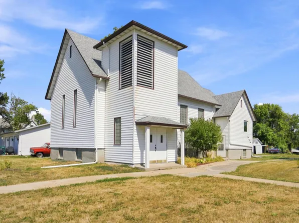 639 Front St, Gardner, ND 58036