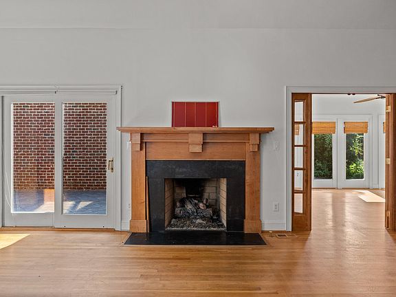 5th image of 3604 Eden Croft Dr
