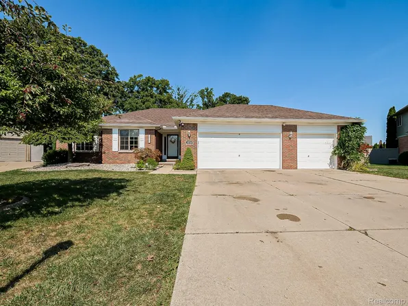 38360 Clinton Ct, Westland, MI 48186