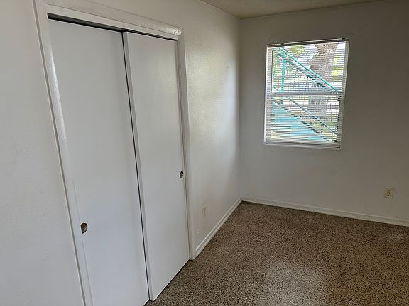 4th image of 745 Bellevue Ave